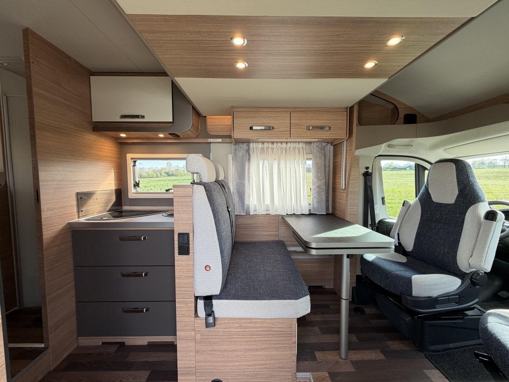 Weinsberg CaraSuite 700 ME, 4 persoons, XXL Garage, Caravans en Kamperen, Campers, Weinsberg, Ringverwarming, Fiat, Bedrijf