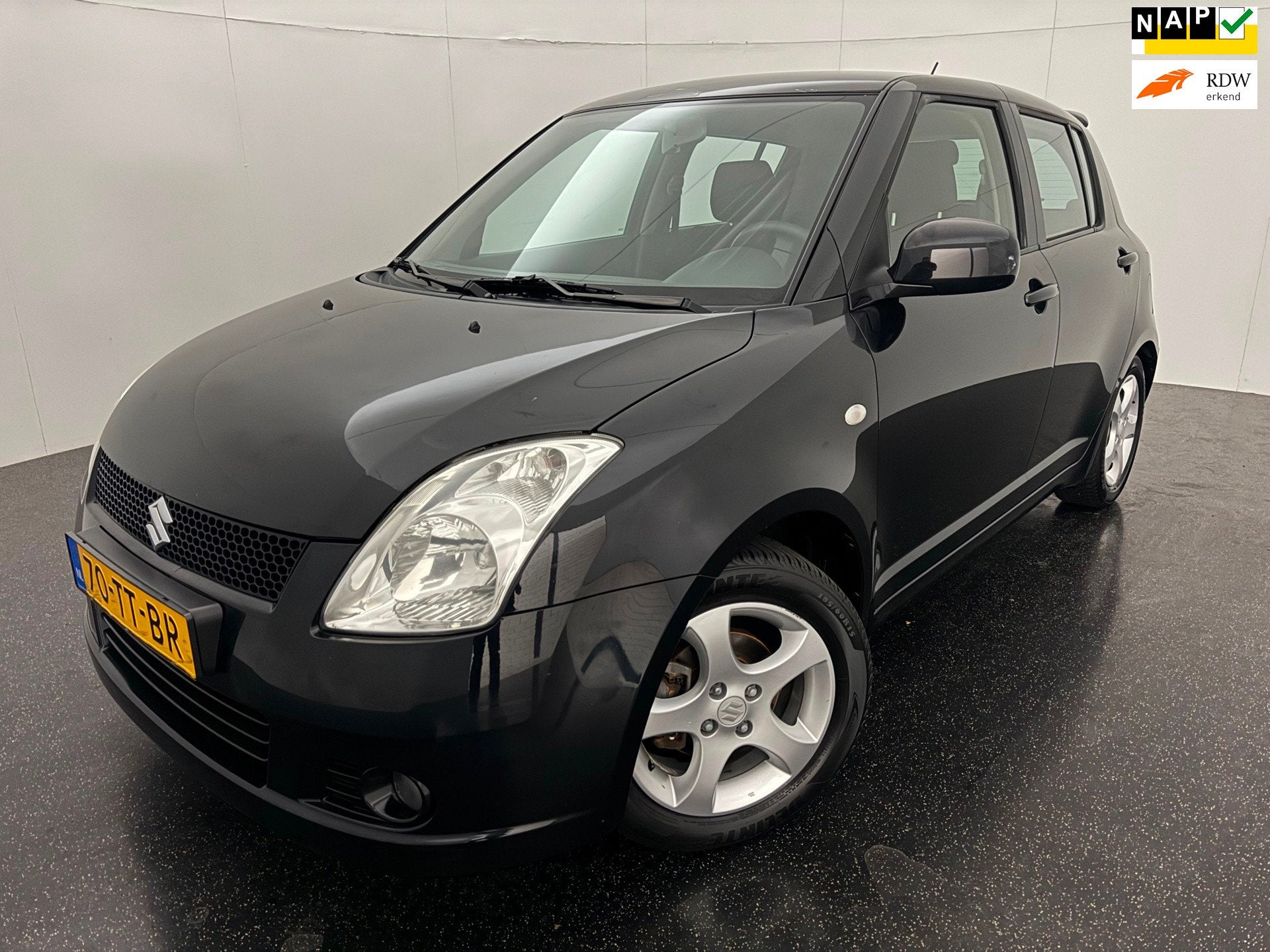 Suzuki Swift 1.3 Shogun Gereviseerde bak! Airco/Trekhaak, Auto's, Suzuki, Voorwielaandrijving, Emergency brake assist, 965 kg