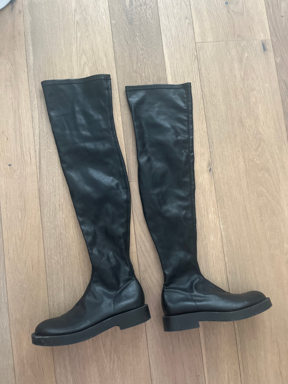 Zwarte Overknee biker hoge Laarzen - als Nieuw maat 36, Ophalen of Verzenden, Zo goed als nieuw, Zwart, Hoge laarzen