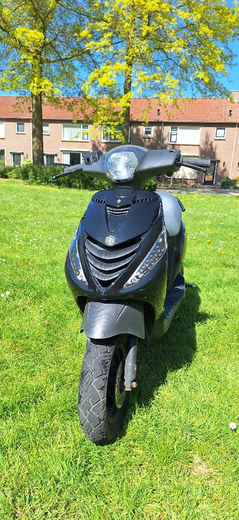 Piaggio zip 25 4t, Fietsen en Brommers, Scooters | Piaggio, Ophalen, Gebruikt, Zip, Benzine