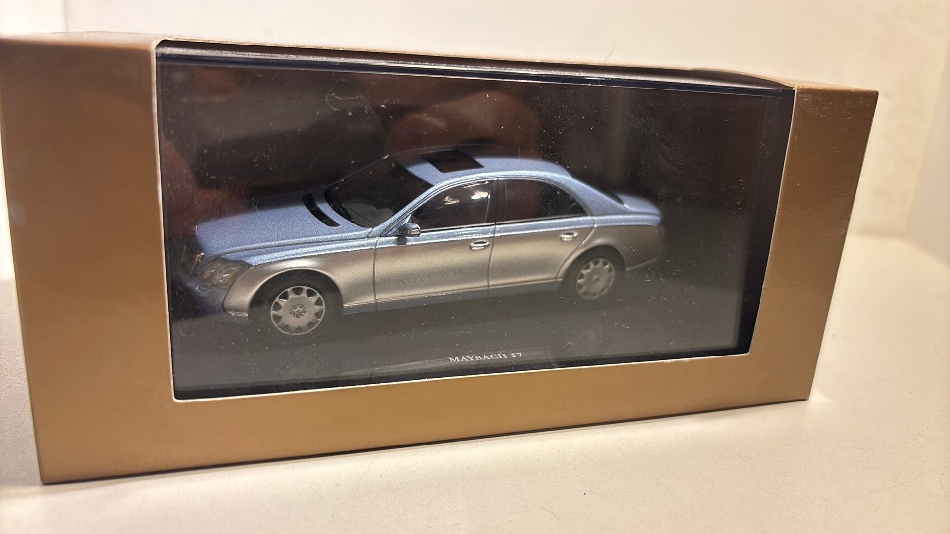 Maybach 57 autoart 1.43, Ophalen of Verzenden, A, A, A