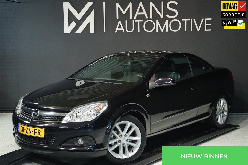 Opel Astra TwinTop 1.8 Temptation / CABRIO / KEYLESS / NAVI, Auto's, Opel, Gebruikt, Zwart, 4 cilinders, Cabriolet