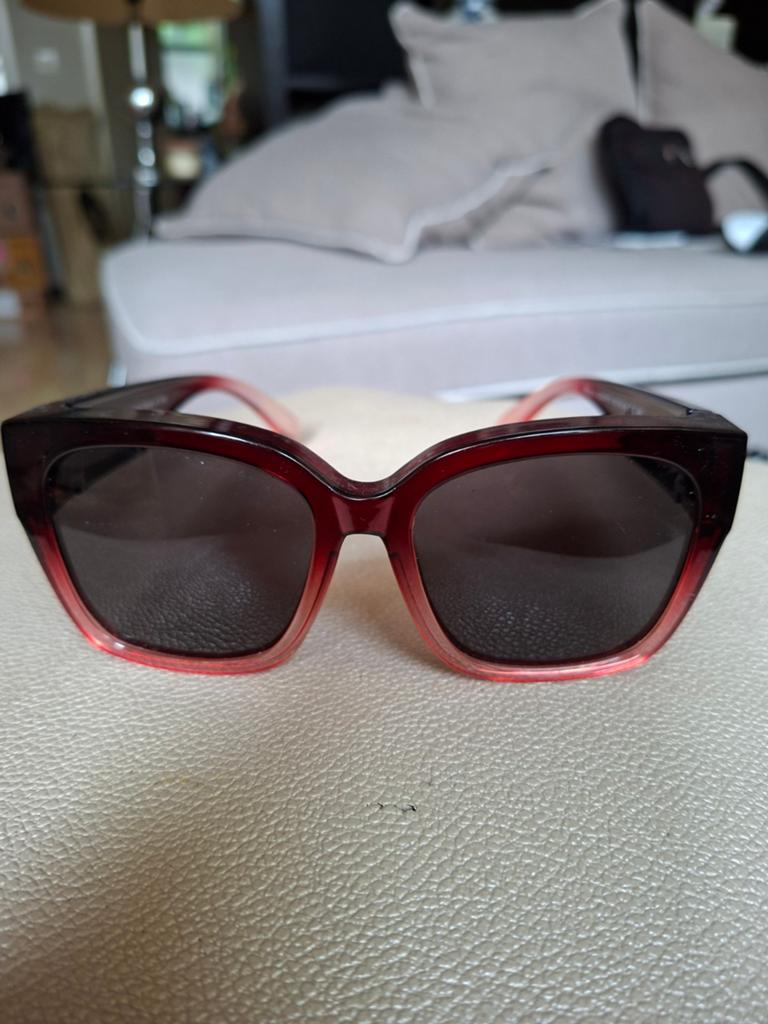 Design Sunclass zonnebril Italy izgs, Ophalen of Verzenden, Zo goed als nieuw, Overige merken