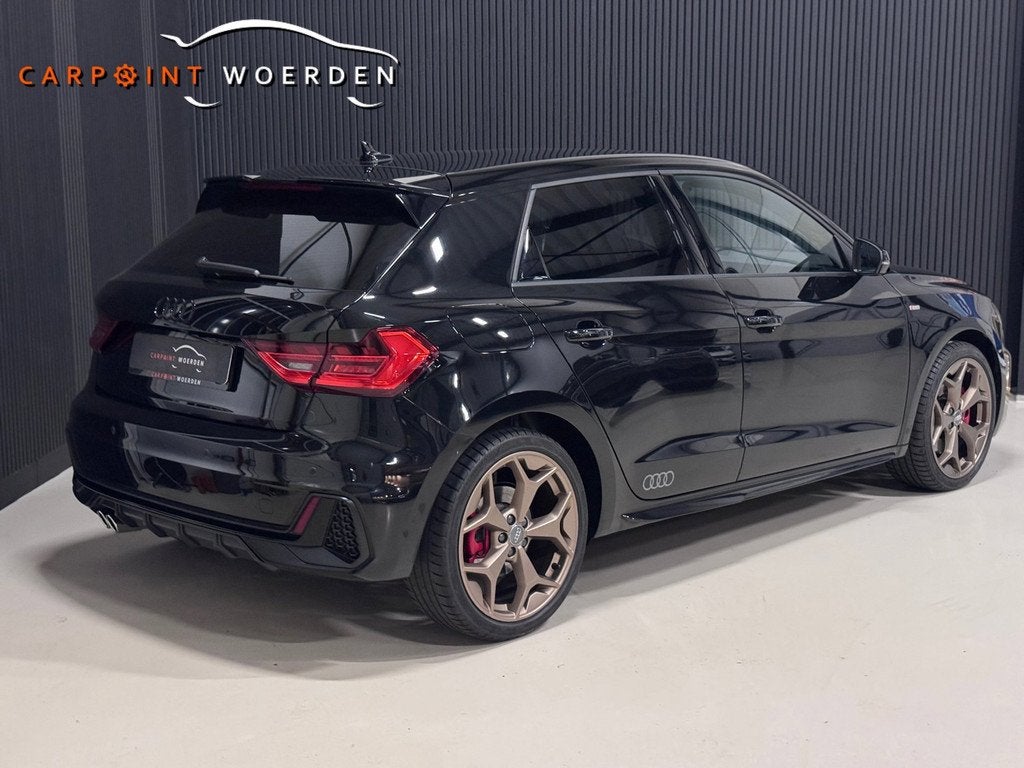 Audi A1 SPORTBACK 40 TFSI 3X S-LINE | LED | 207 PK | VIRTUAL, Auto's, Audi, 4 cilinders, 1984 cc, Zwart, Bedrijf