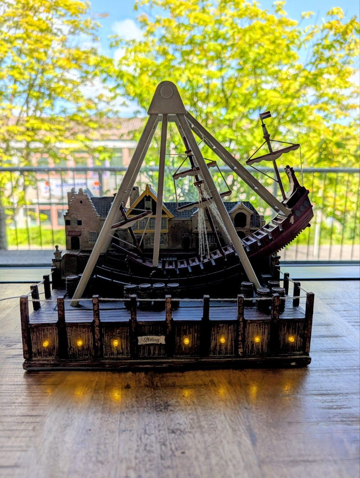 Efteling De halve maan miniatuur. Met licht en beweegt, Ophalen of Verzenden, Zo goed als nieuw, Beeldje of Poppetje