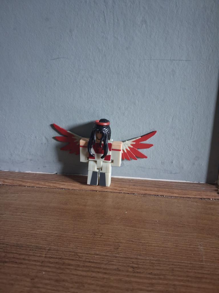 Roblox actiefiguur met vleugels, Ophalen, Gebruikt