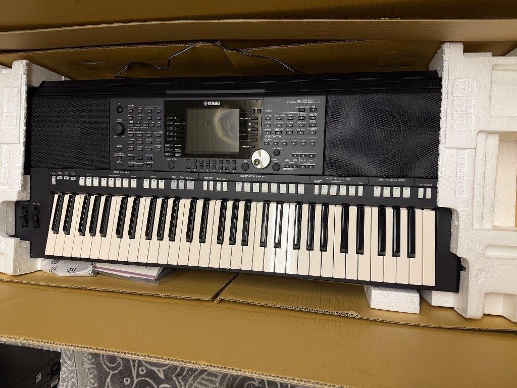 Yamaha psr s950, Ophalen, Yamaha, Midi-aansluiting, 61 toetsen