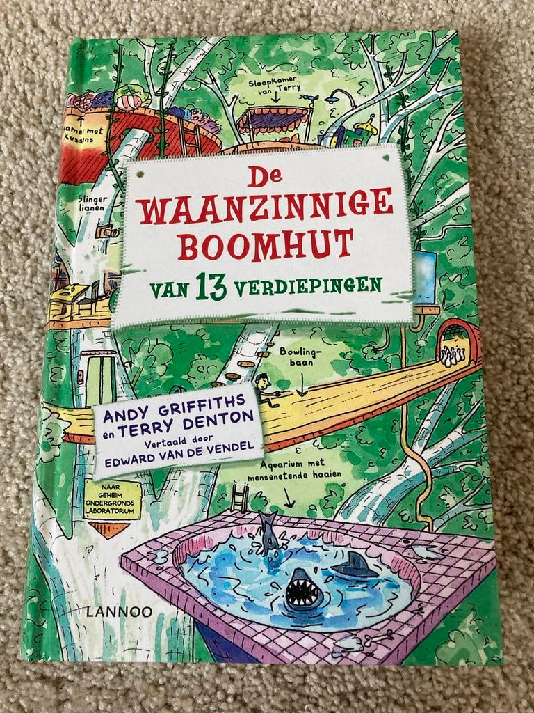 De Waanzinnige Boomhut van 13 Verdiepingen - Kinderboek, Ophalen of Verzenden, Zo goed als nieuw, Fictie algemeen