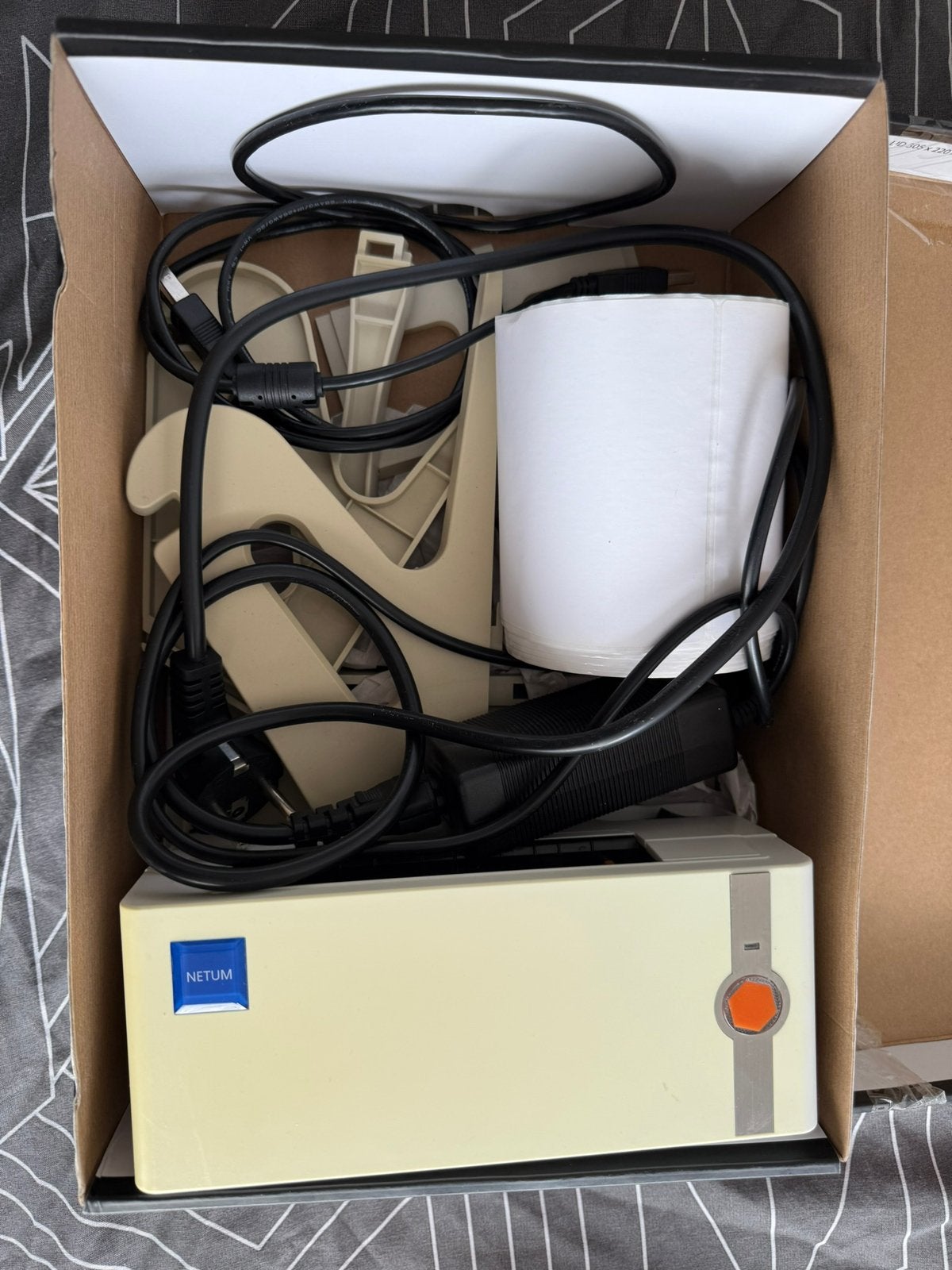 NETUM Thermische Labelprinter + GRATIS ROL, Ophalen of Verzenden, Zo goed als nieuw