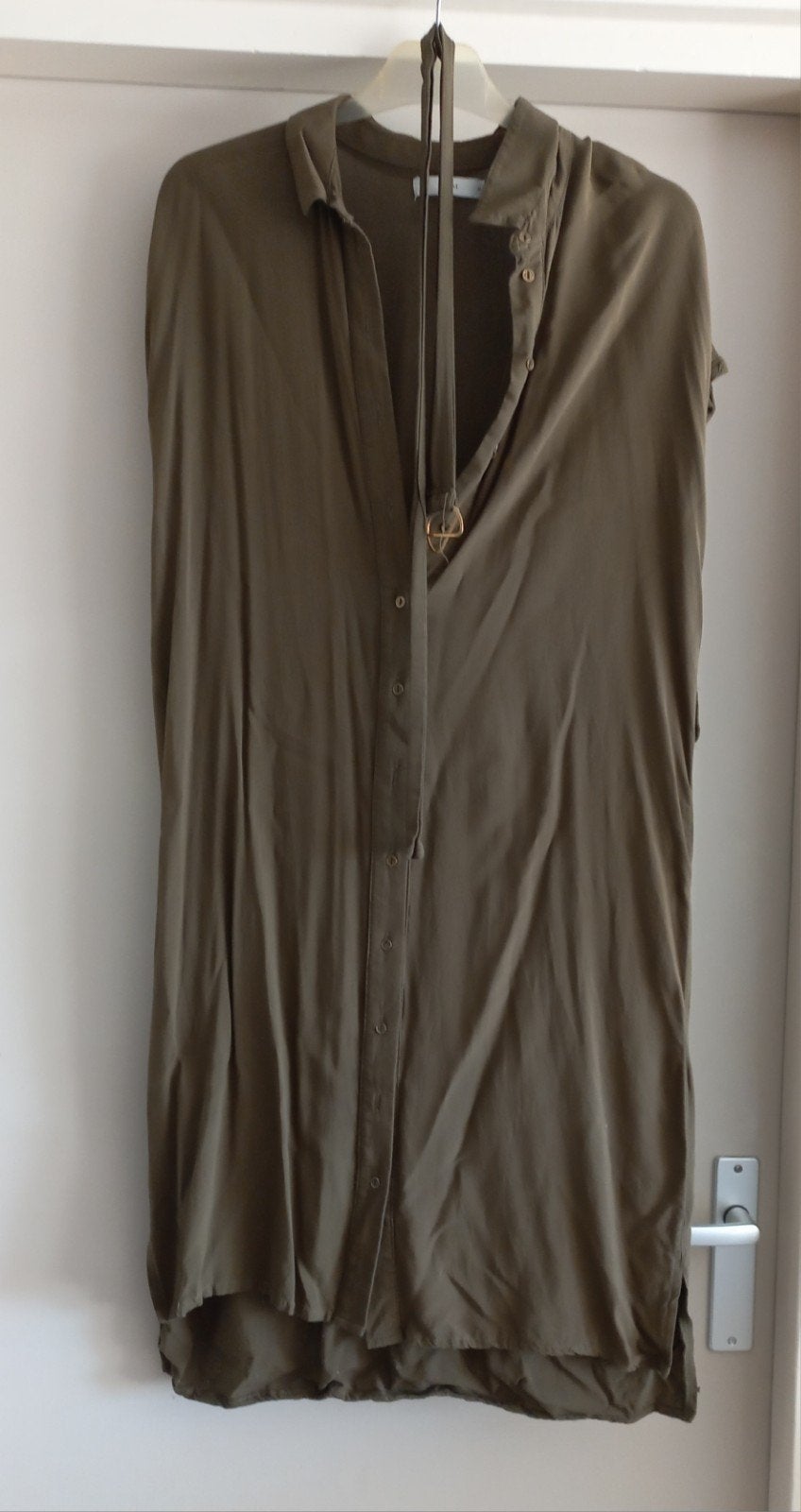 Pigalle Jurk Kaki met riem, Maat 38/40 (M), Pigalle, Ophalen of Verzenden, Zo goed als nieuw