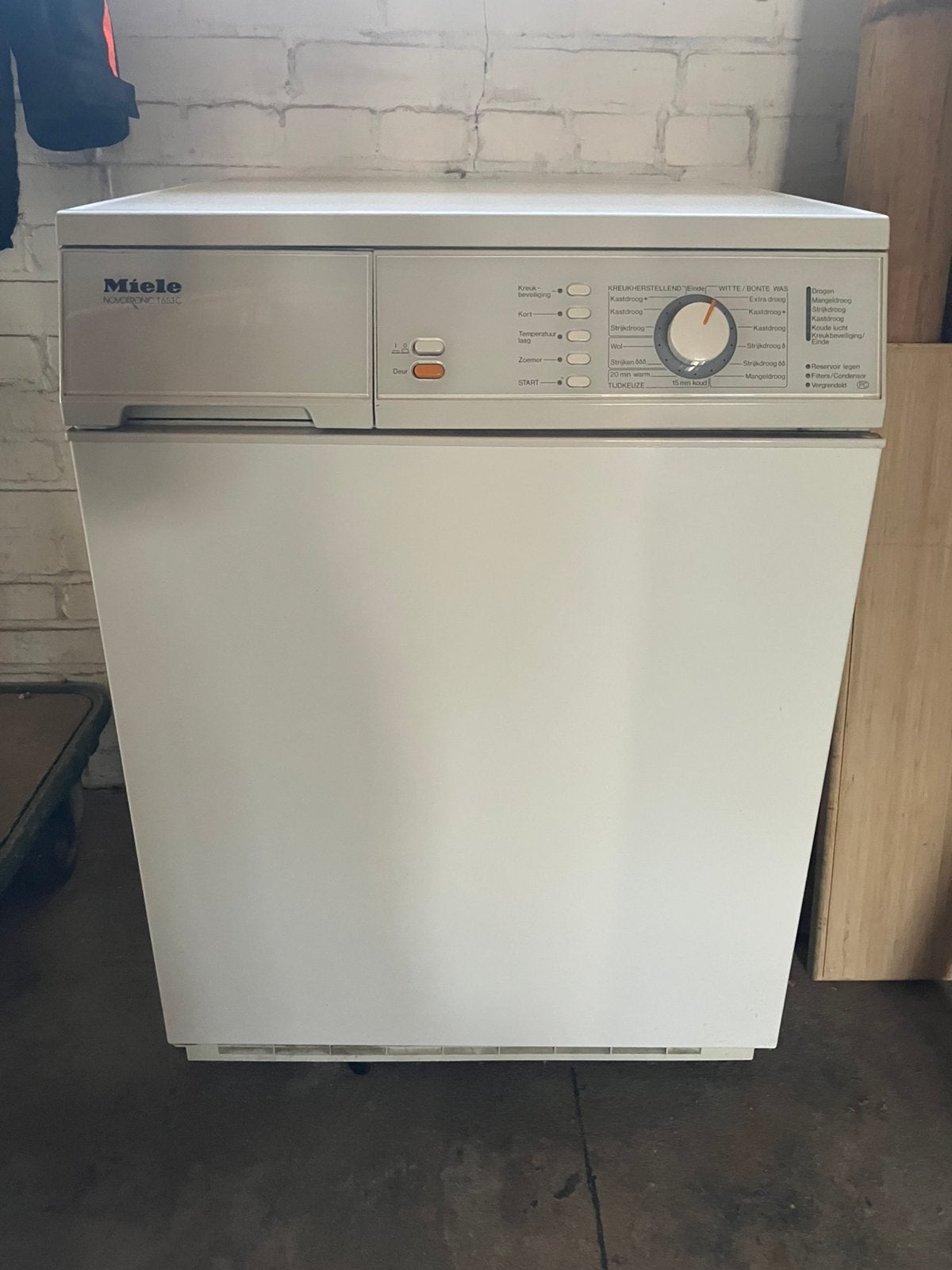 Miele wasdroger, Witgoed en Apparatuur, Ophalen, Gebruikt, Luchtafvoer, 4 tot 6 kg