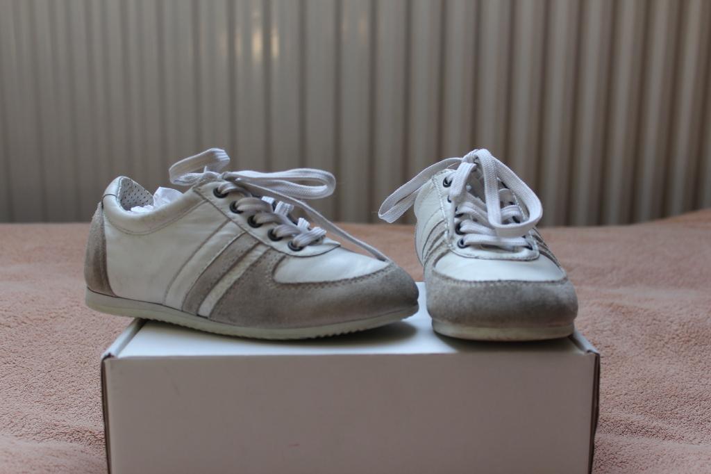 mooie schoenen van Dolce & Gabanna maat 28, Kinderen en Baby's, Verzenden, Jongen of Meisje, Schoenen, Zo goed als nieuw