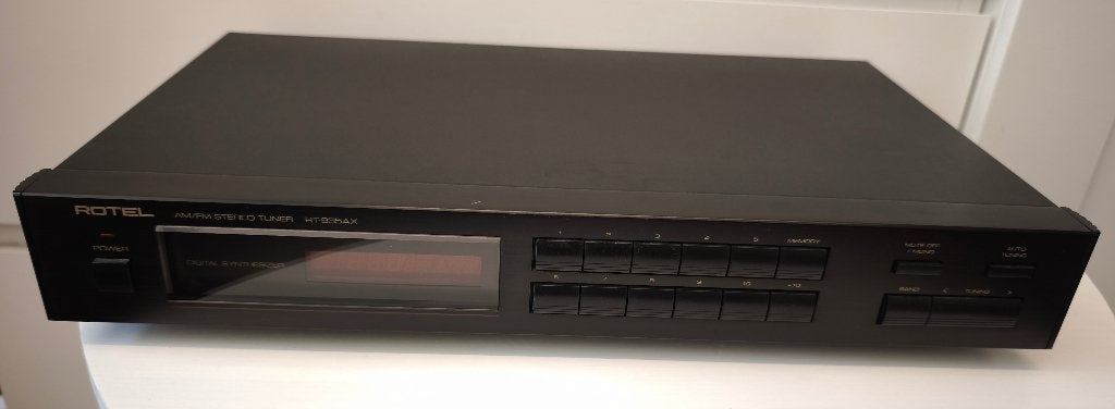 ROTEL RT 935 AX  FM tuner, Ophalen of Verzenden, Zo goed als nieuw