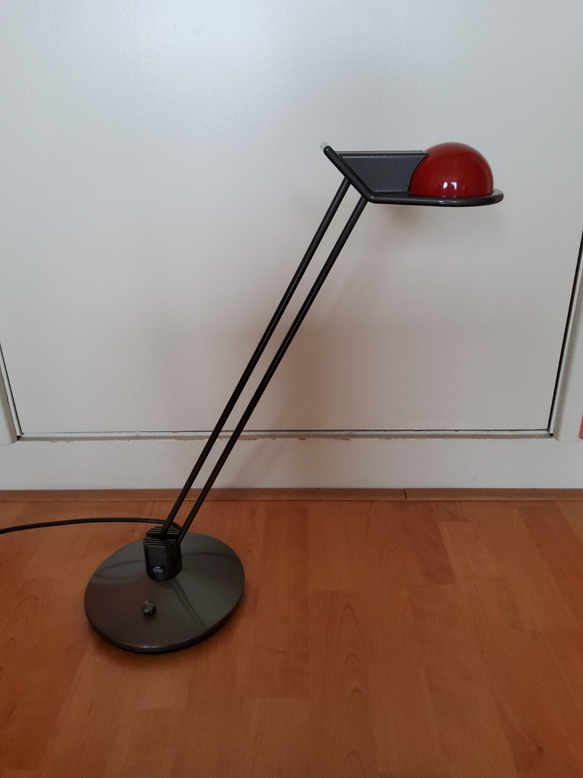 Metalarte Anade bureaulamp - Design Josep Llusca, Huis en Inrichting, Ophalen, Bureaulamp, Verstelbaar, Overige merken