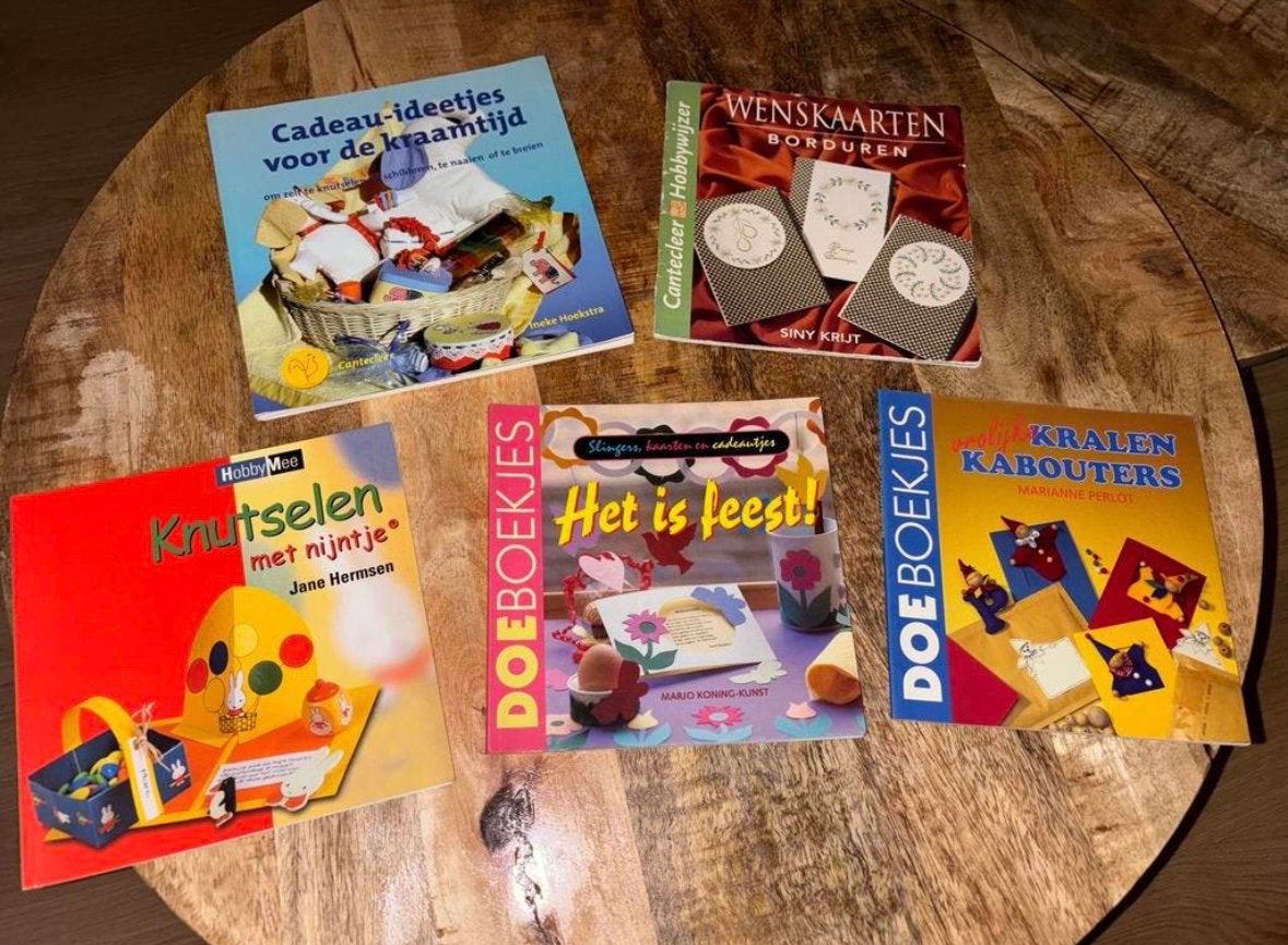 Diverse knutselboeken, Hobby en Vrije tijd, Knutselen, Ophalen of Verzenden, Zo goed als nieuw