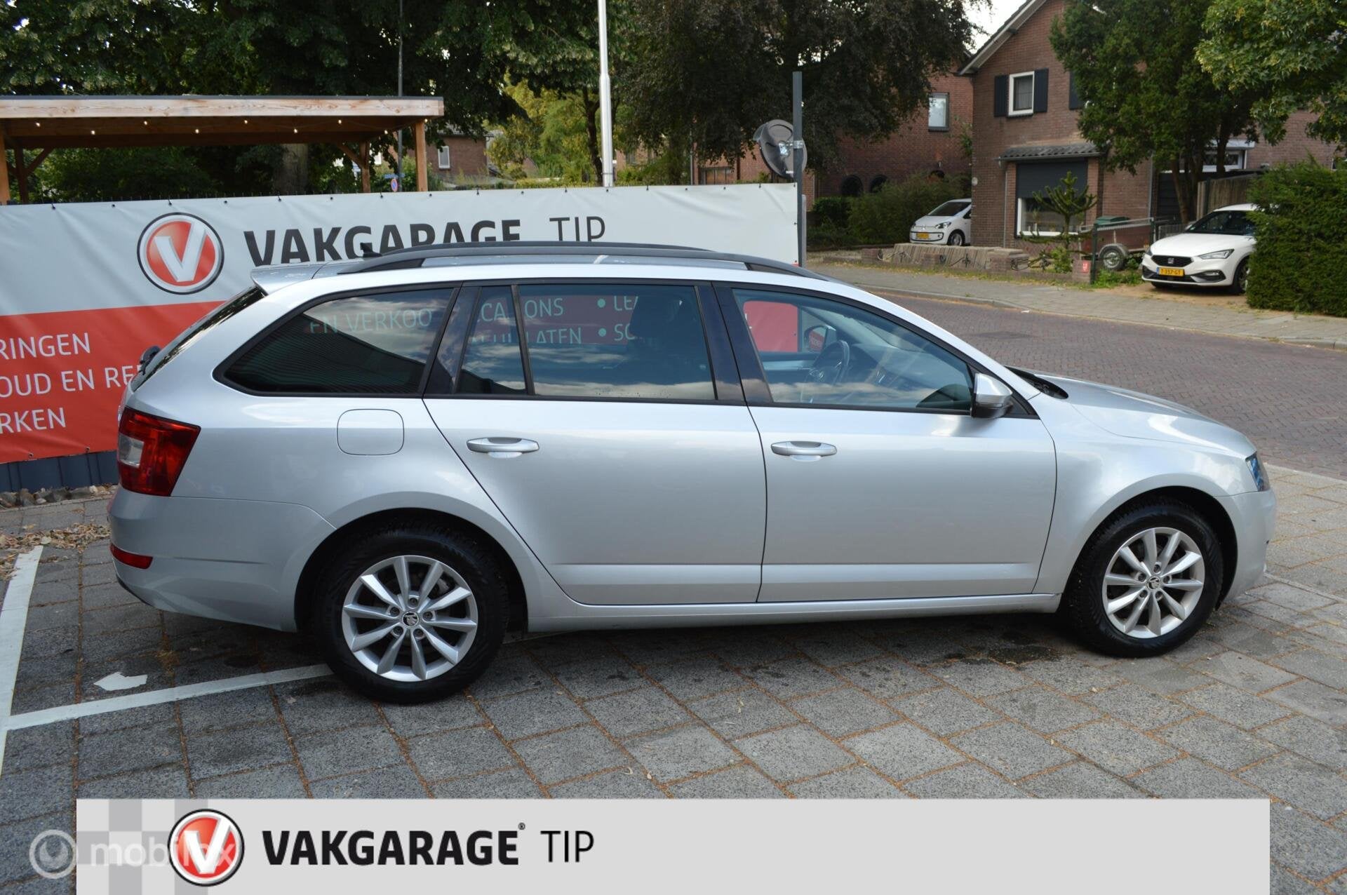 Skoda Octavia Combi 1.2 TSI Greentech JOY Businessline, Auto's, Skoda, Gebruikt, Euro 6, 4 cilinders, Met garantie (alle)