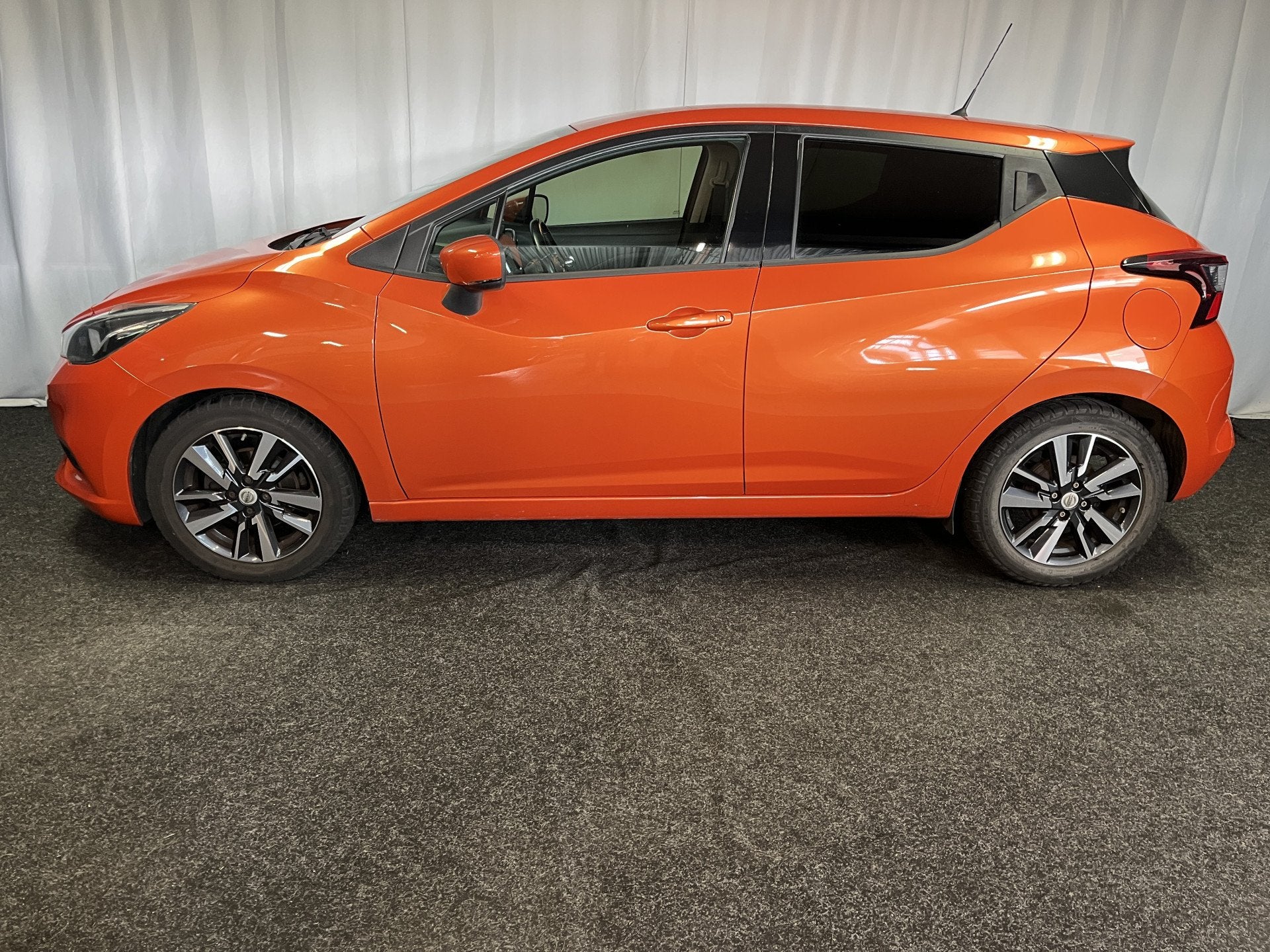 Nissan Micra 0.9 IG-T N-Connecta ECC/CAMERA/CRUISE/DAB/TREKH, Voorwielaandrijving, 898 cc, Stof, Met garantie (alle)