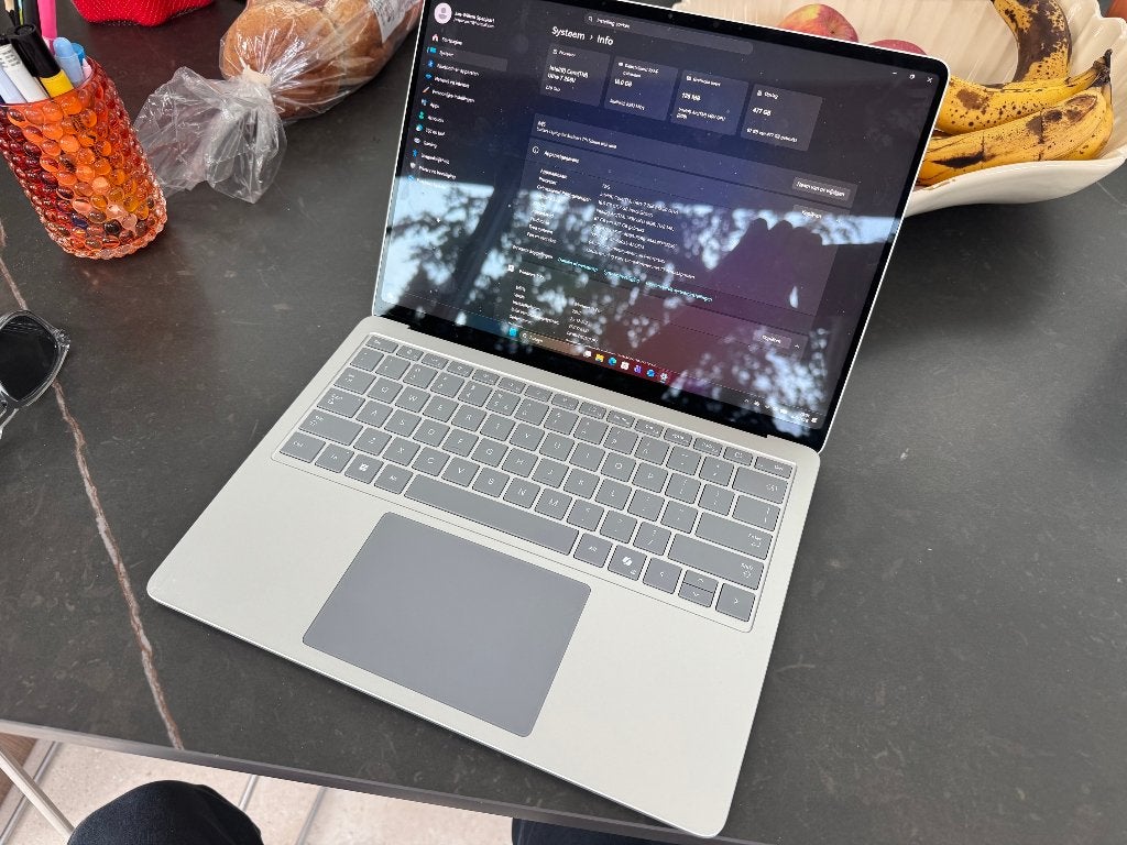 Microsoft Surface Laptop 7 Copilot+ PC i7 16GB 512GB 13.8", Computers en Software, Windows Laptops, 2 tot 3 Ghz, Qwerty, 13 inch