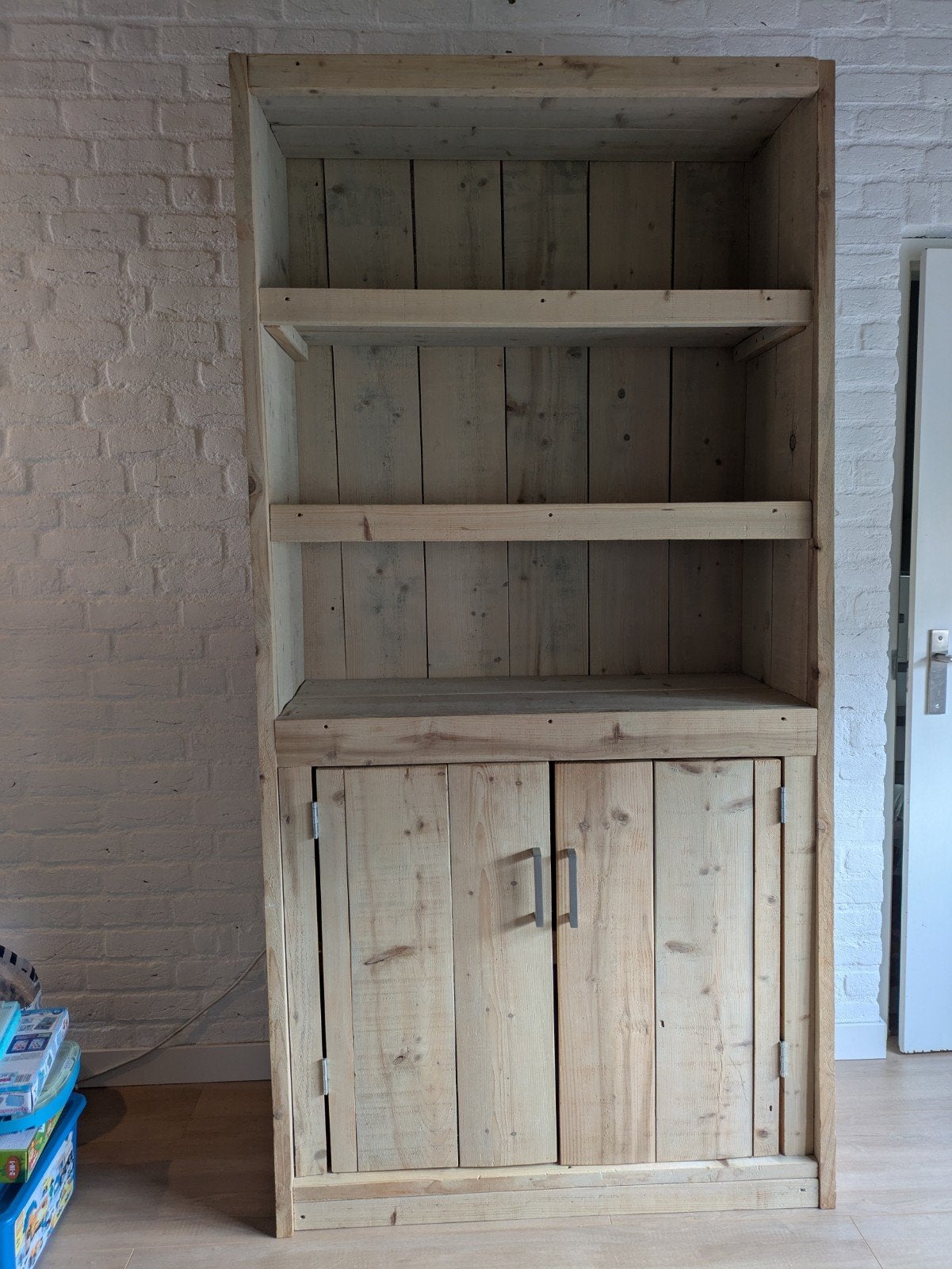 Kast van steigerhout, Ophalen, 100 tot 150 cm, 200 cm of meer, 25 tot 50 cm