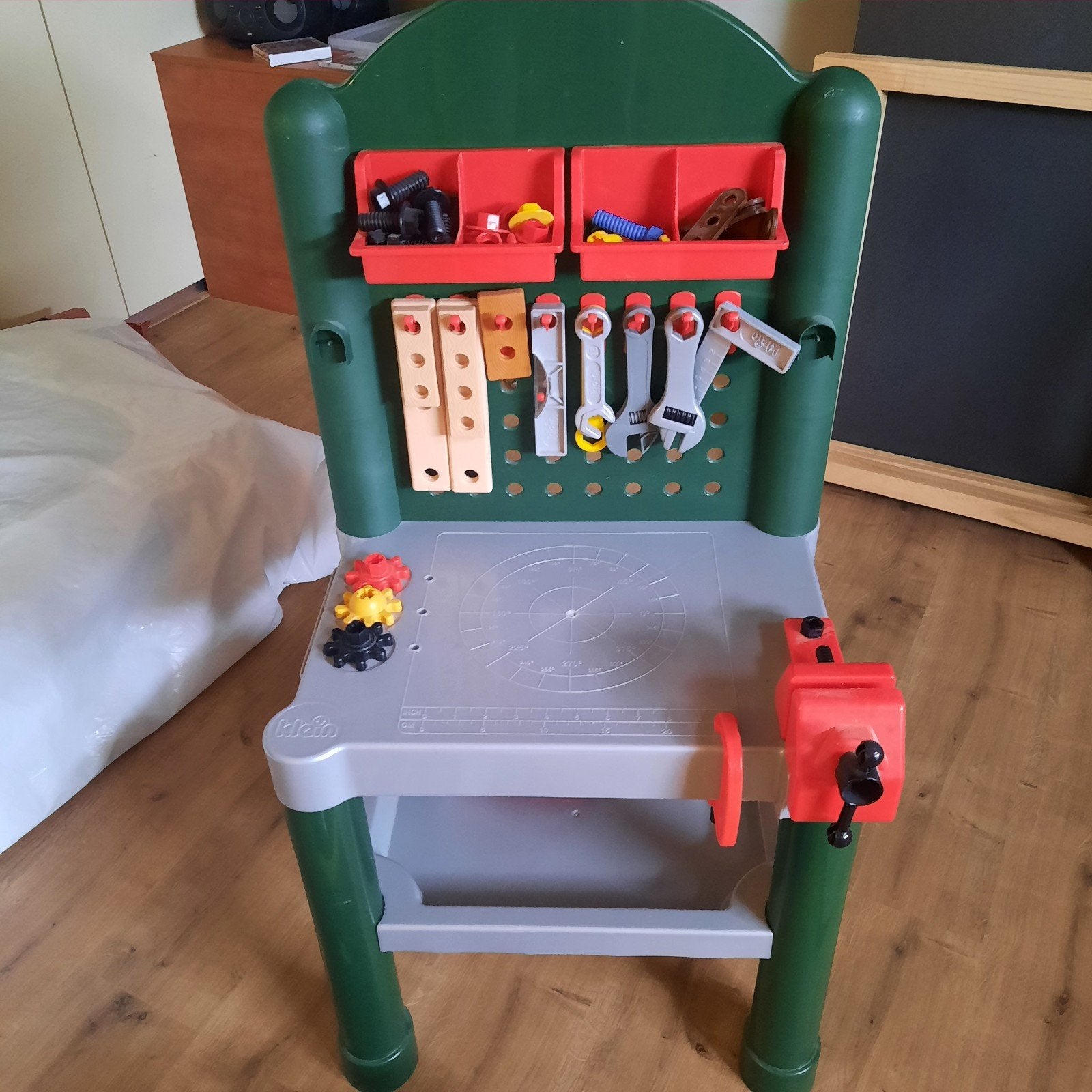 Grote speelgoed werkbank incl accessoires, toebehoren, Kinderen en Baby's, Speelgoed | Overig, Ophalen, Zo goed als nieuw, Jongen of Meisje