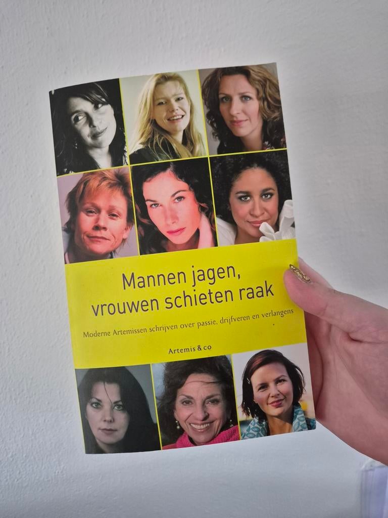 Mannen jagen vrouwen schieten raak m duintjer, Ophalen of Verzenden, Gelezen
