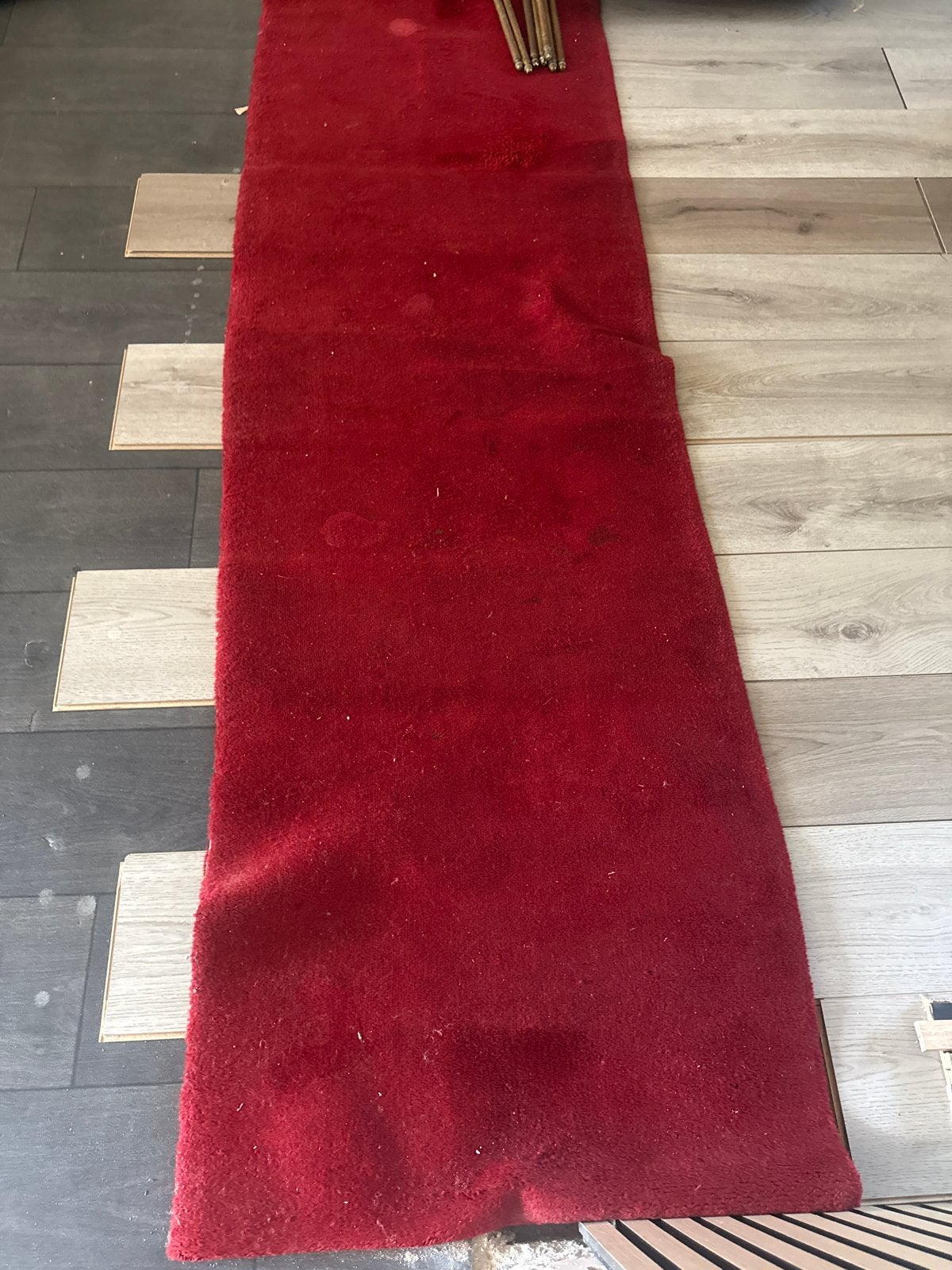 Rood tapijt / loper - Gebruikt, Ophalen, Gebruikt, 200 cm of meer, 50 tot 100 cm