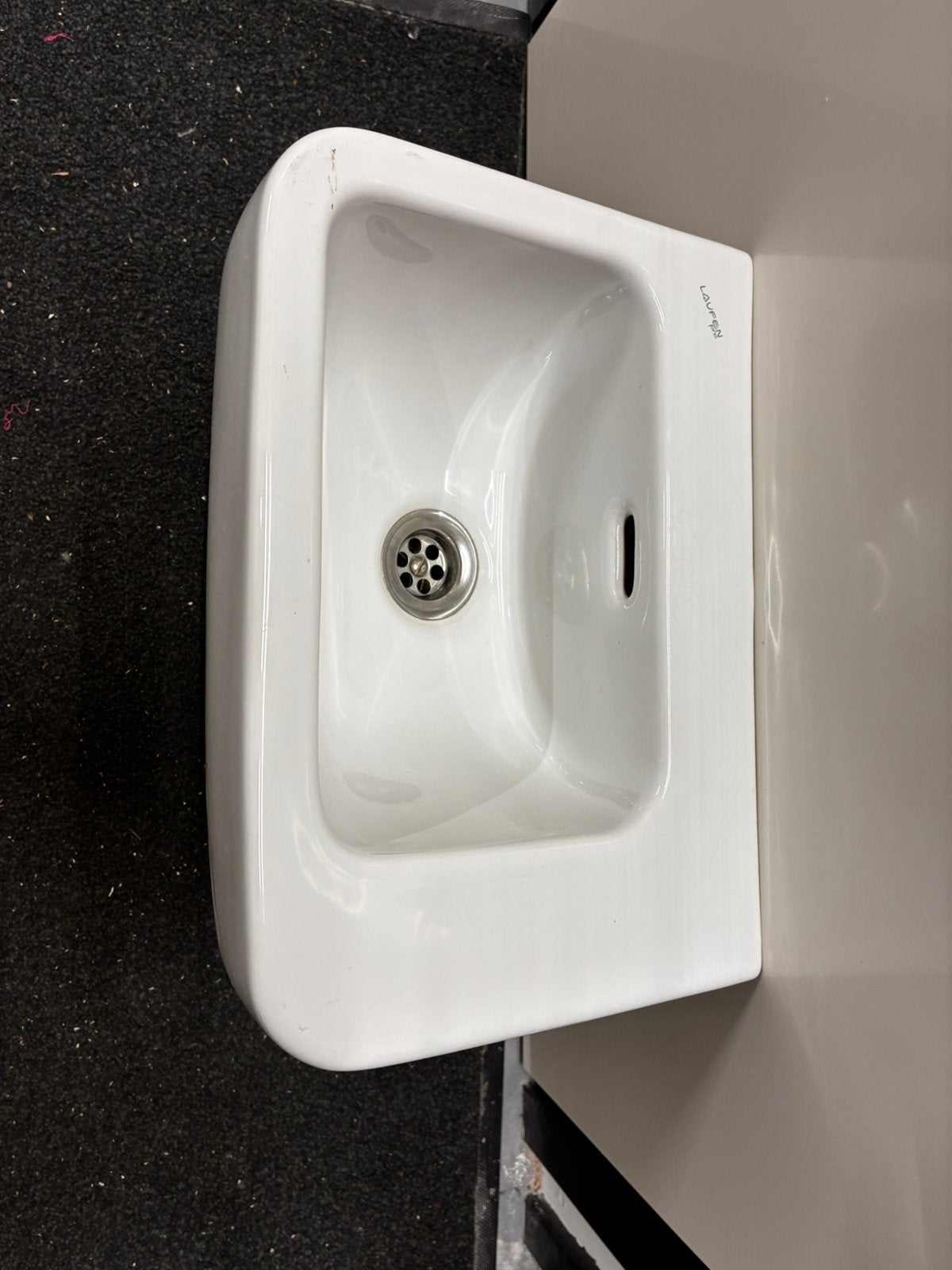 Klein wasbakje voor in toilet, Huis en Inrichting, Ophalen, Minder dan 50 cm, Zo goed als nieuw, Minder dan 25 cm