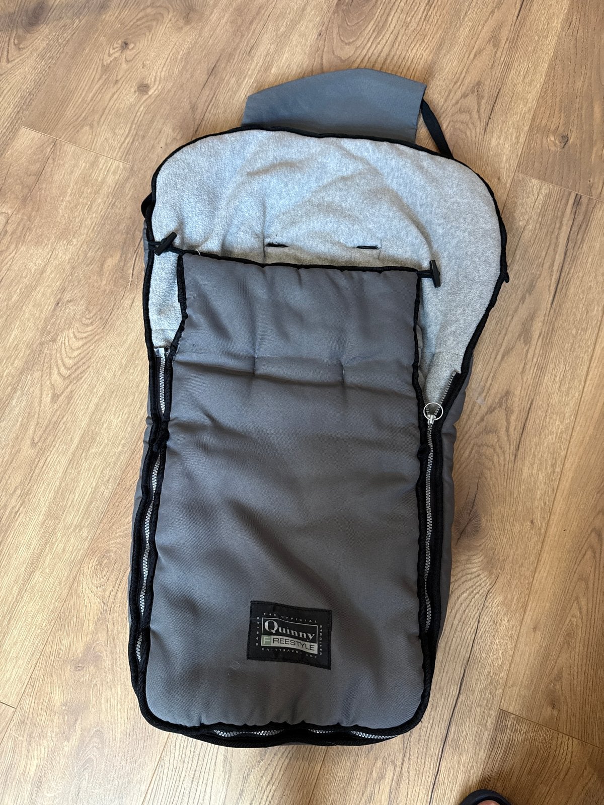 Voetenzak Quinny Freestyle - Grijs, Kinderen en Baby's, Kinderwagens en Combinaties, Ophalen of Verzenden, Gebruikt, Kinderwagen