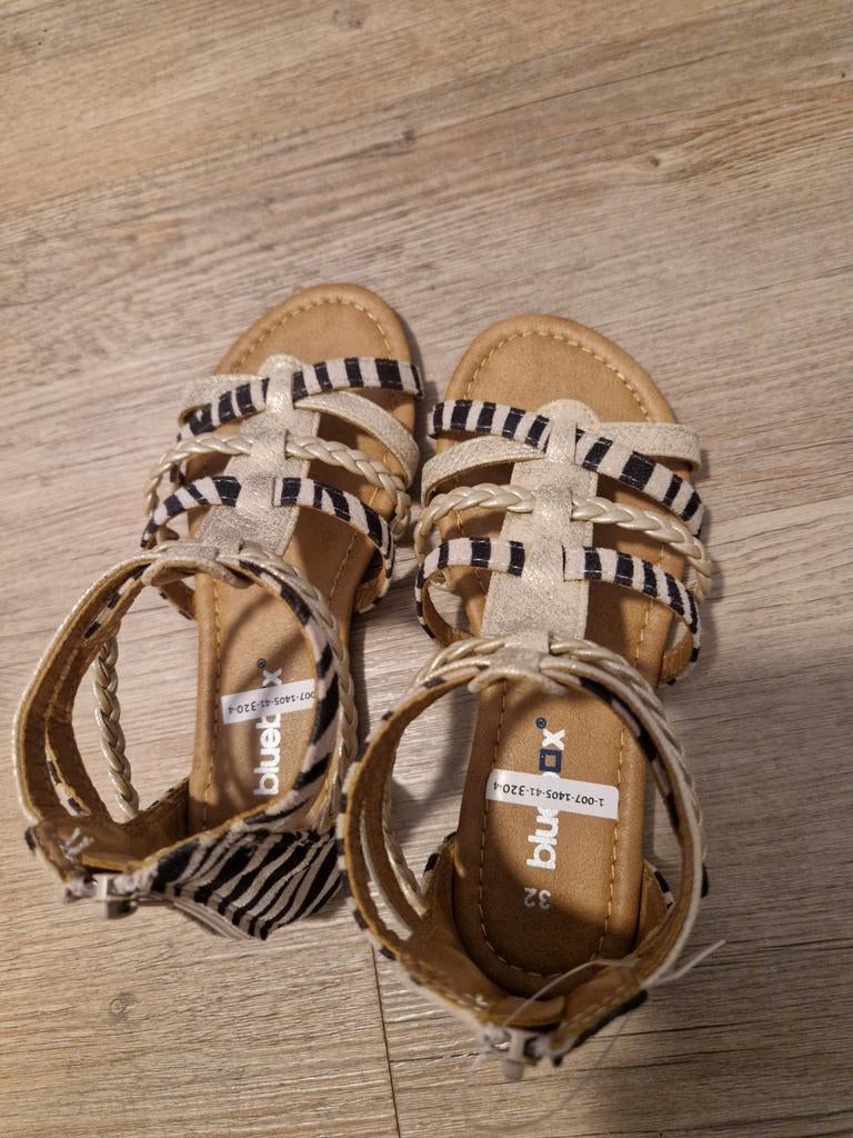 Meisjes schoenen maat 32, Ophalen of Verzenden, Nieuw