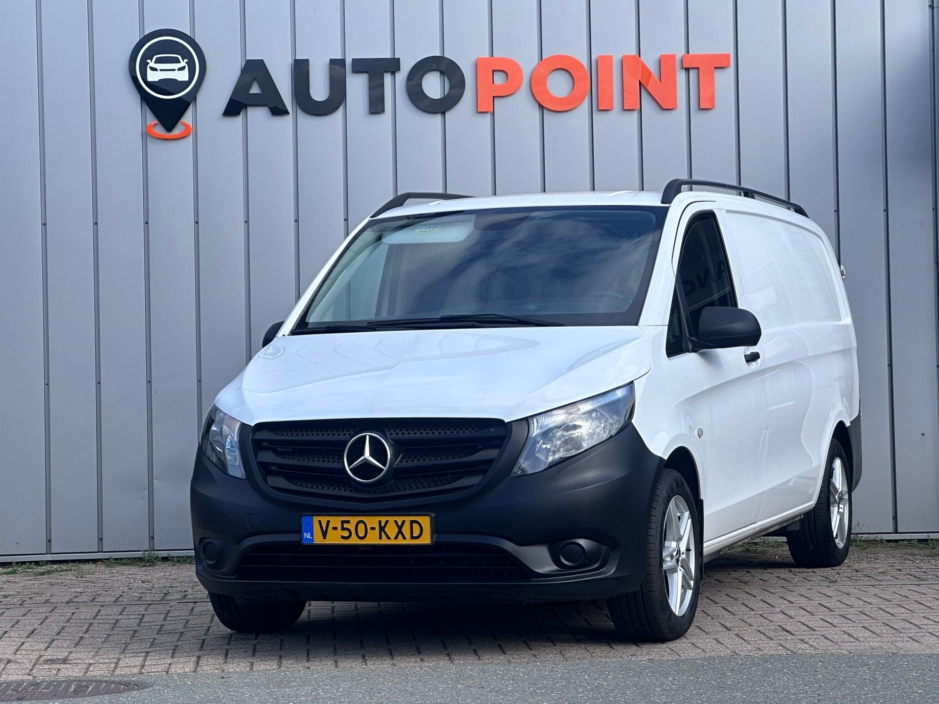Mercedes-Benz VITO 116 CDI Lang CAMERA AUT TREKHAAK, Auto's, Automaat, Dealer onderhouden, Gebruikt, 4 cilinders