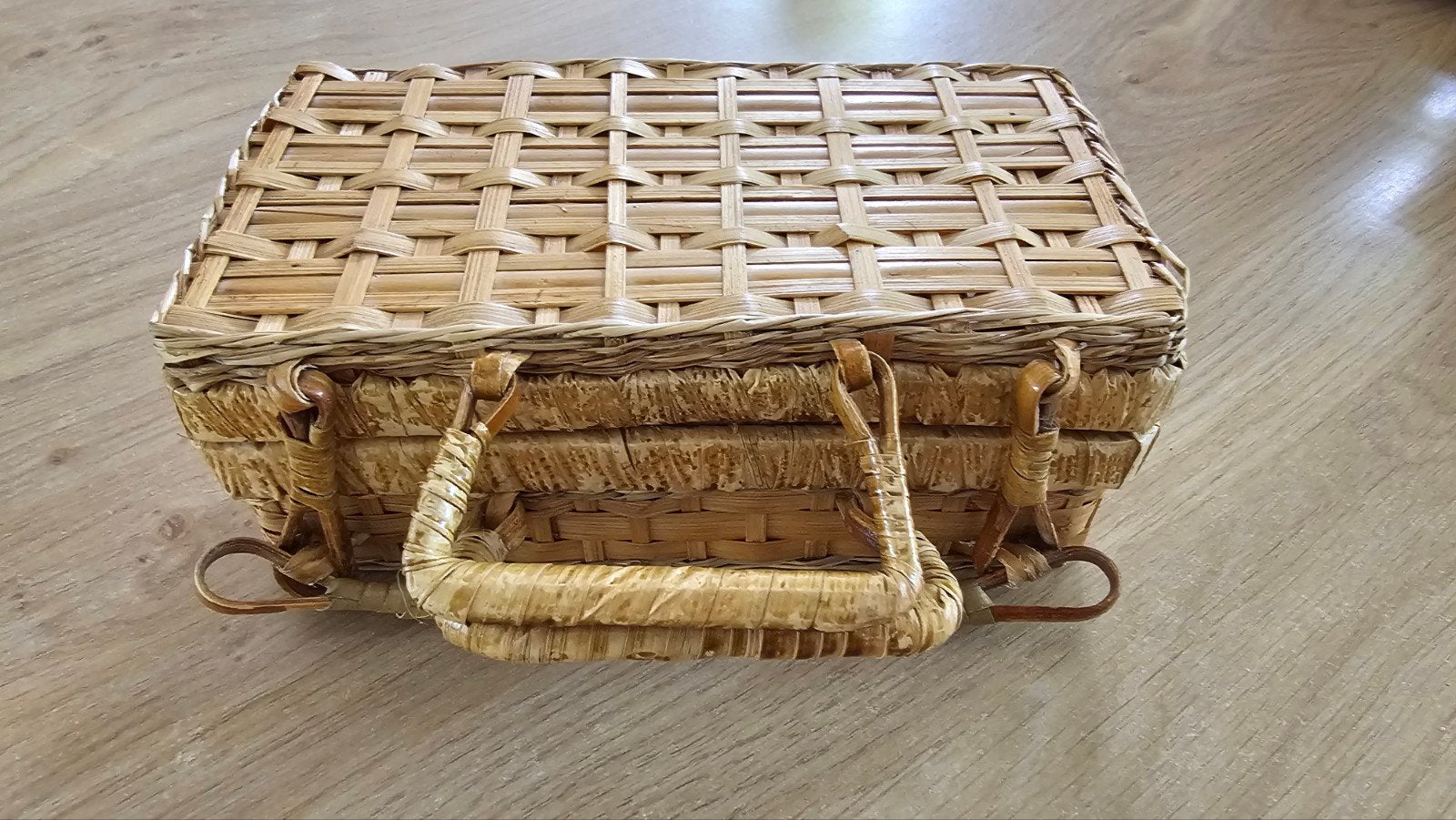 Vintage rieten koffer/mandje - decoratief, Ophalen of Verzenden