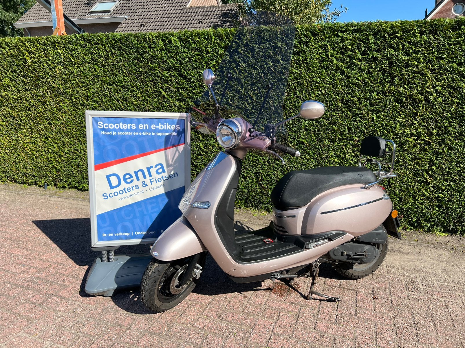 Btc Cruise scooter, Fietsen en Brommers, Ophalen, Zo goed als nieuw, Benzine, Maximaal 25 km/u