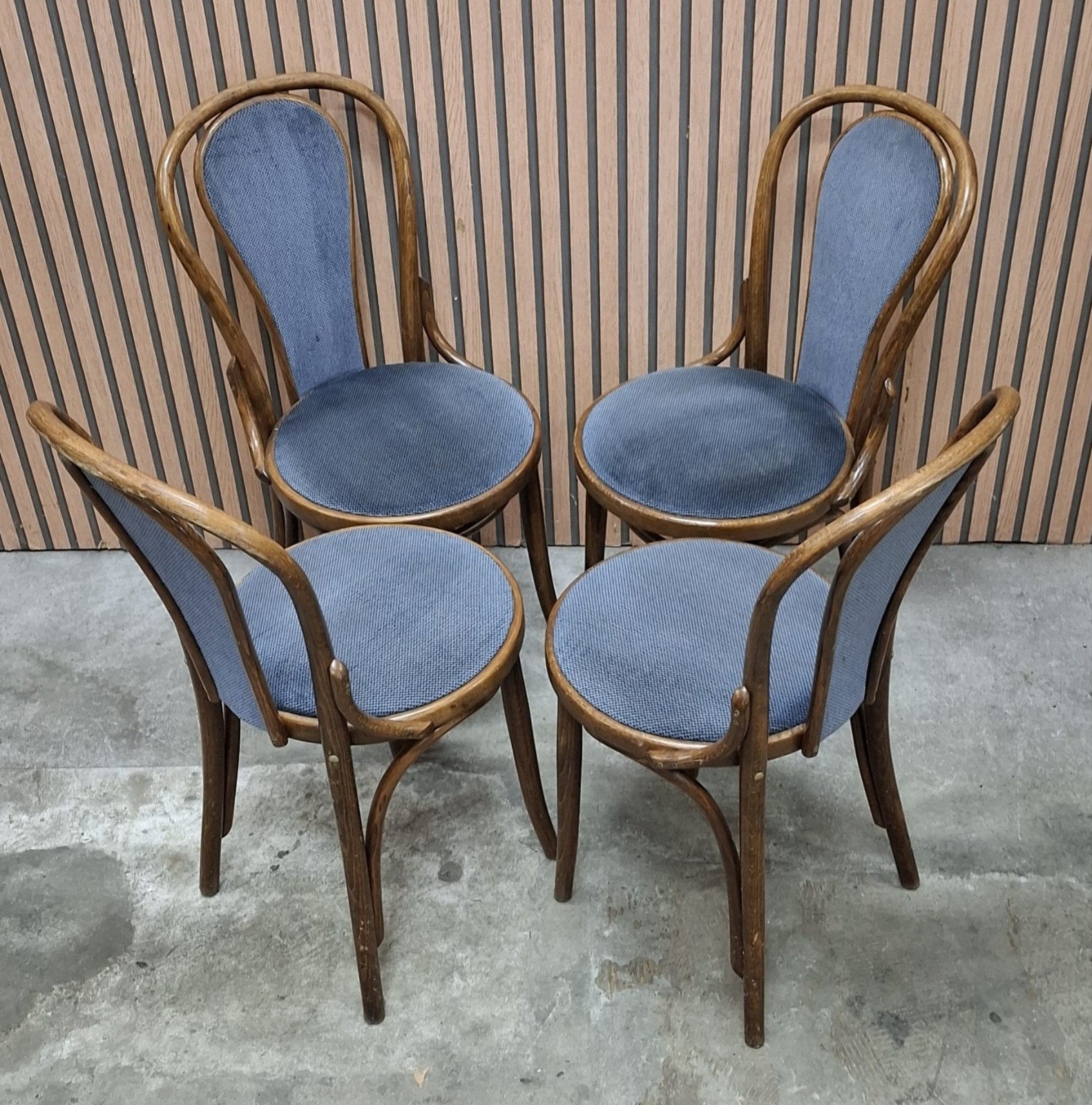 10 Vintage Thonet cafe stoelen hout Bentwood stoelen bistro, Blauw, Ophalen of Verzenden, Zo goed als nieuw, Vijf, Zes of meer stoelen