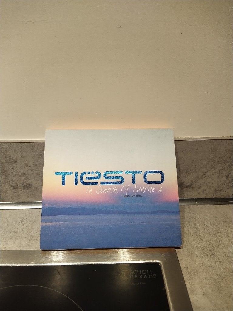 Tiësto - In Search Of Sunrise 4: Latin America (CD), Trance, Inclusief doosje, Ophalen of Verzenden, Zo goed als nieuw
