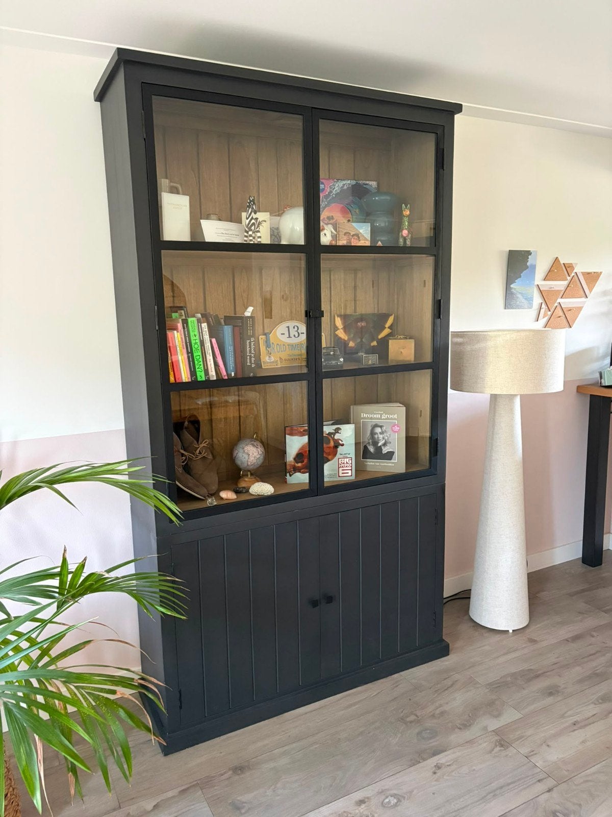 Vitrinekast (2 delig) antraciet, hout + glas, Ophalen, Met deur(en), 100 tot 150 cm, 200 cm of meer