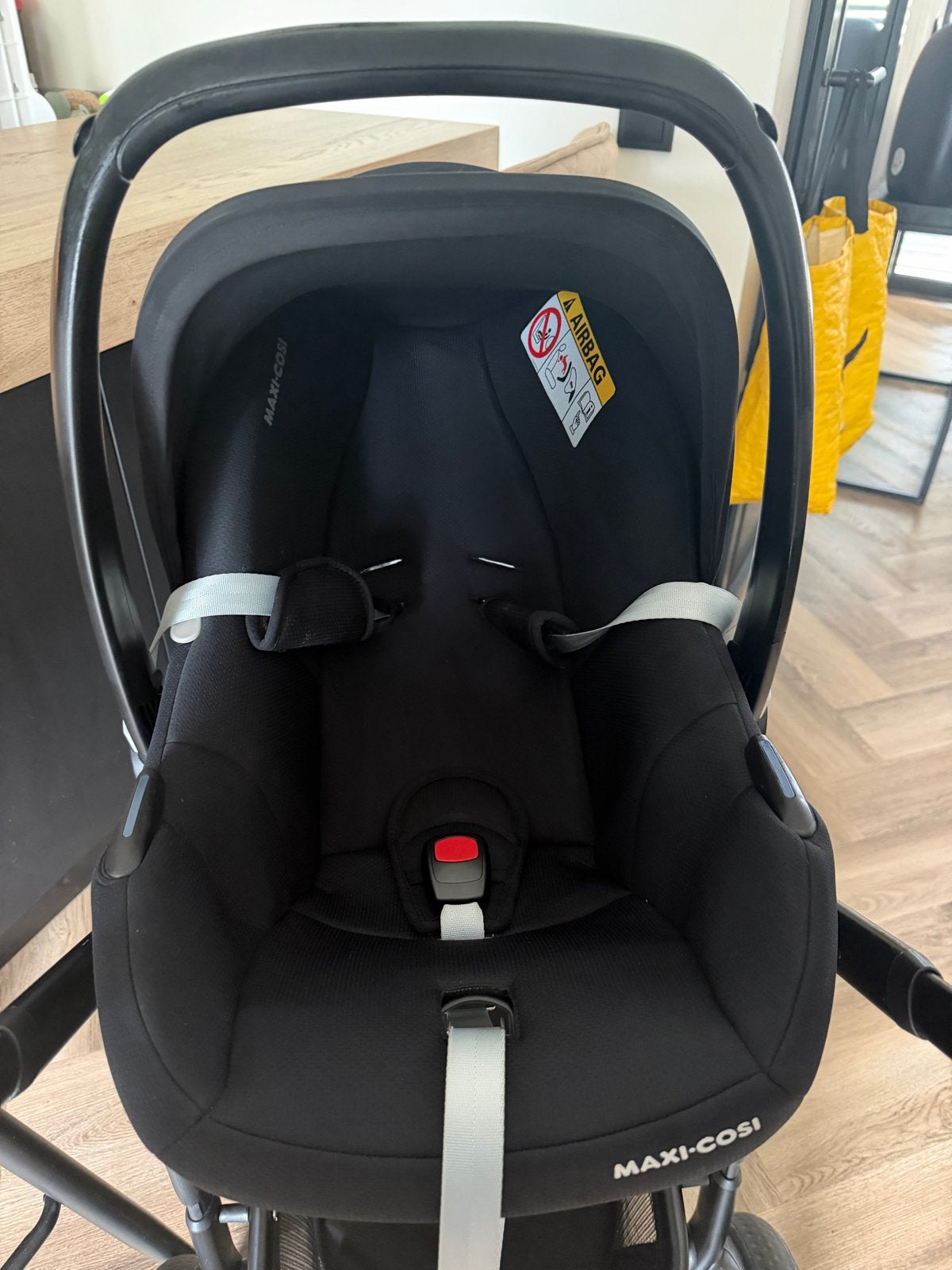Maxi Cosi CabrioFix i-Size autostoel - Zo goed als nieuw!, Autogordel, 9 t/m 18 kg, Ophalen of Verzenden, Zo goed als nieuw