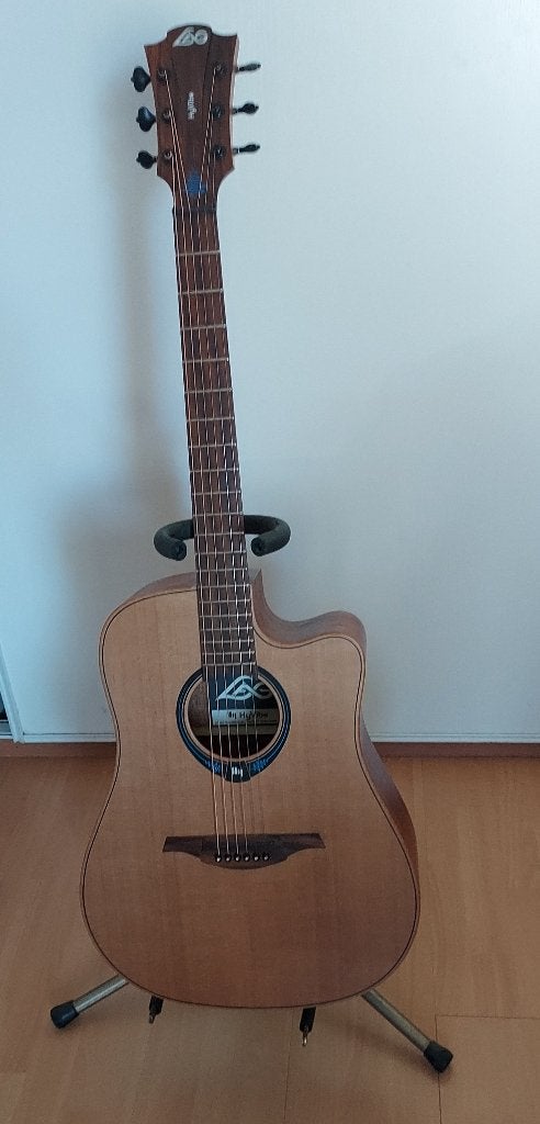 LAG Hyvibe 10 THV10DCE-LB, Ophalen, Zo goed als nieuw, Western- of Steelstringgitaar