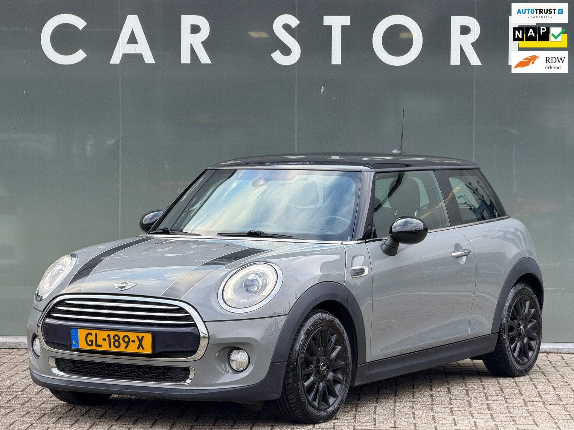 Mini 3-Deurs 1.5 Cooper NAVI/LED/PDC/, Auto's, Voorwielaandrijving, 136 pk, Gebruikt, Leder en Stof