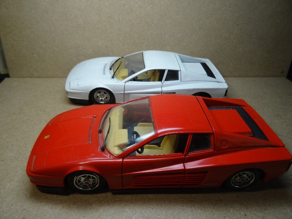 BbURAGO 1/24, Set van 2 Ferrari`s, Zie TEKST en Foto`s, Hobby en Vrije tijd, Ophalen of Verzenden, Zo goed als nieuw, Auto, Bburago