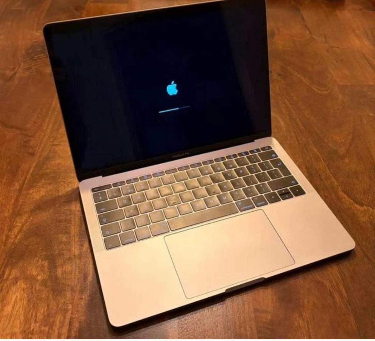 Macbook pro 2019, MacBook Pro, 2 tot 3 Ghz, 13 inch, Ophalen of Verzenden