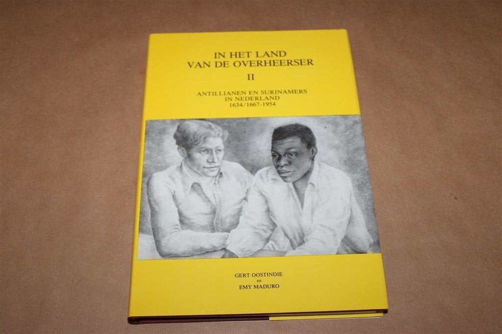 In het Land van de Overheerser II — Oostindie, 1954, Ophalen of Verzenden, Zo goed als nieuw