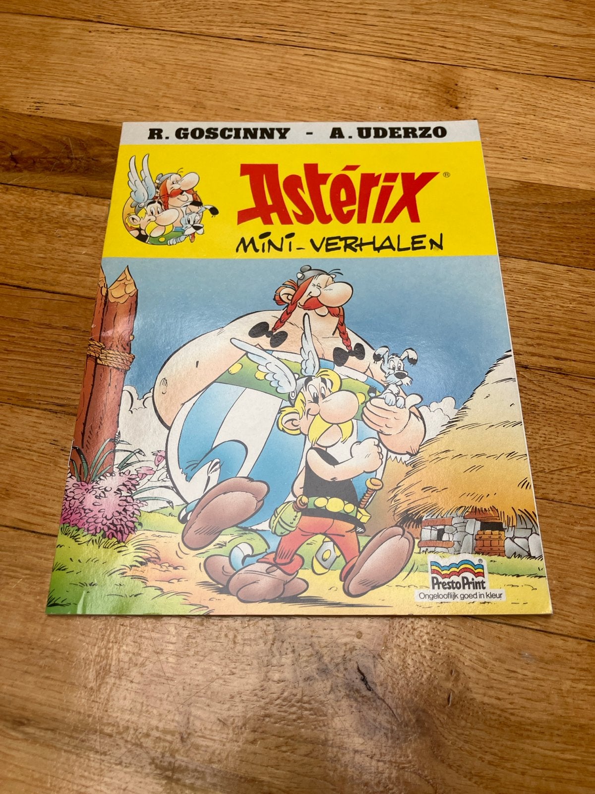 Asterix Mini-Verhalen - R. Goscinny - A. Uderzo, Eén stripboek, Ophalen of Verzenden, Gelezen