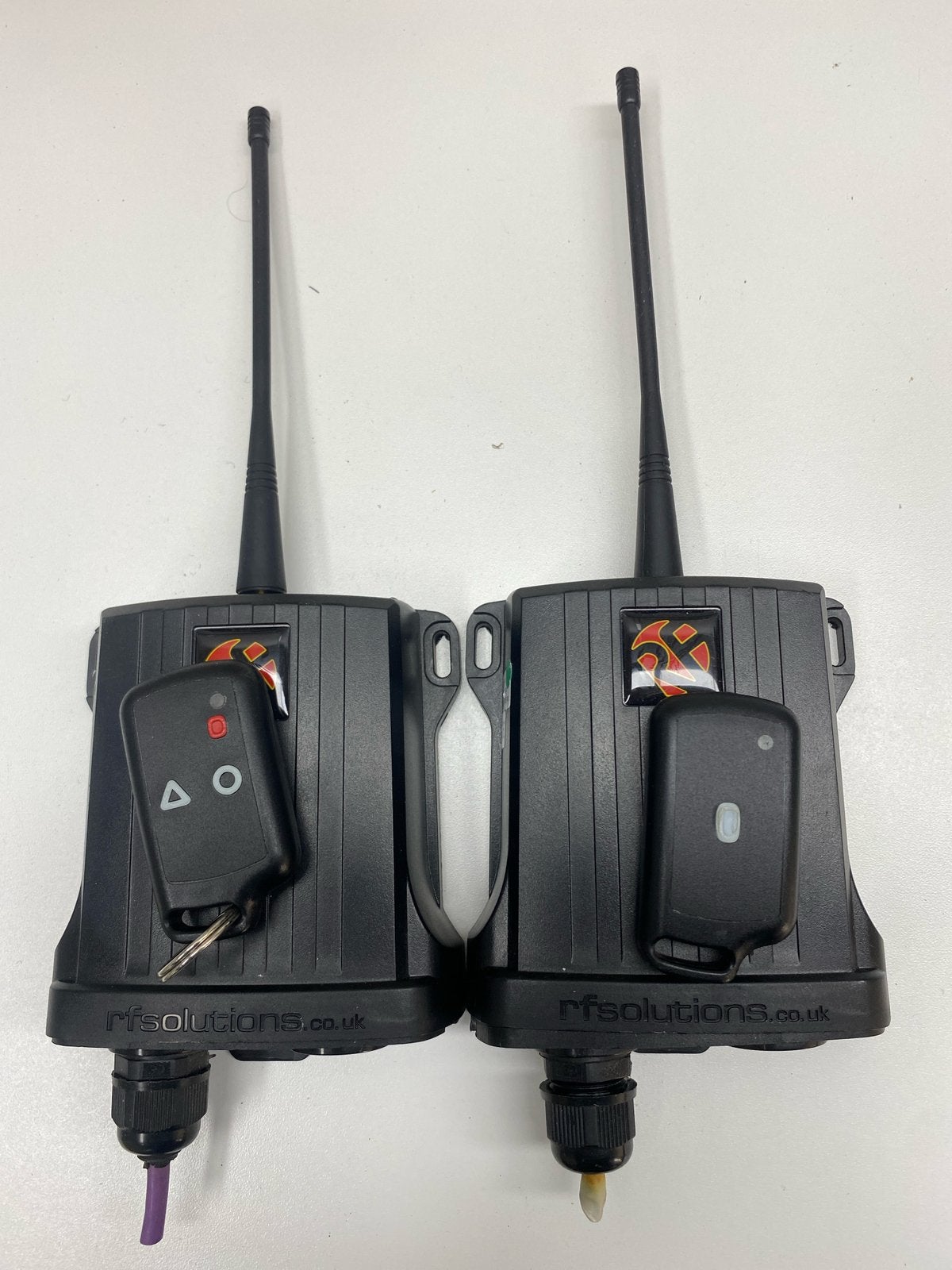 2x RF Draadloze Ontvangers + 2x Afstandsbediening Handzender, Verzenden, Gebruikt, Overige typen