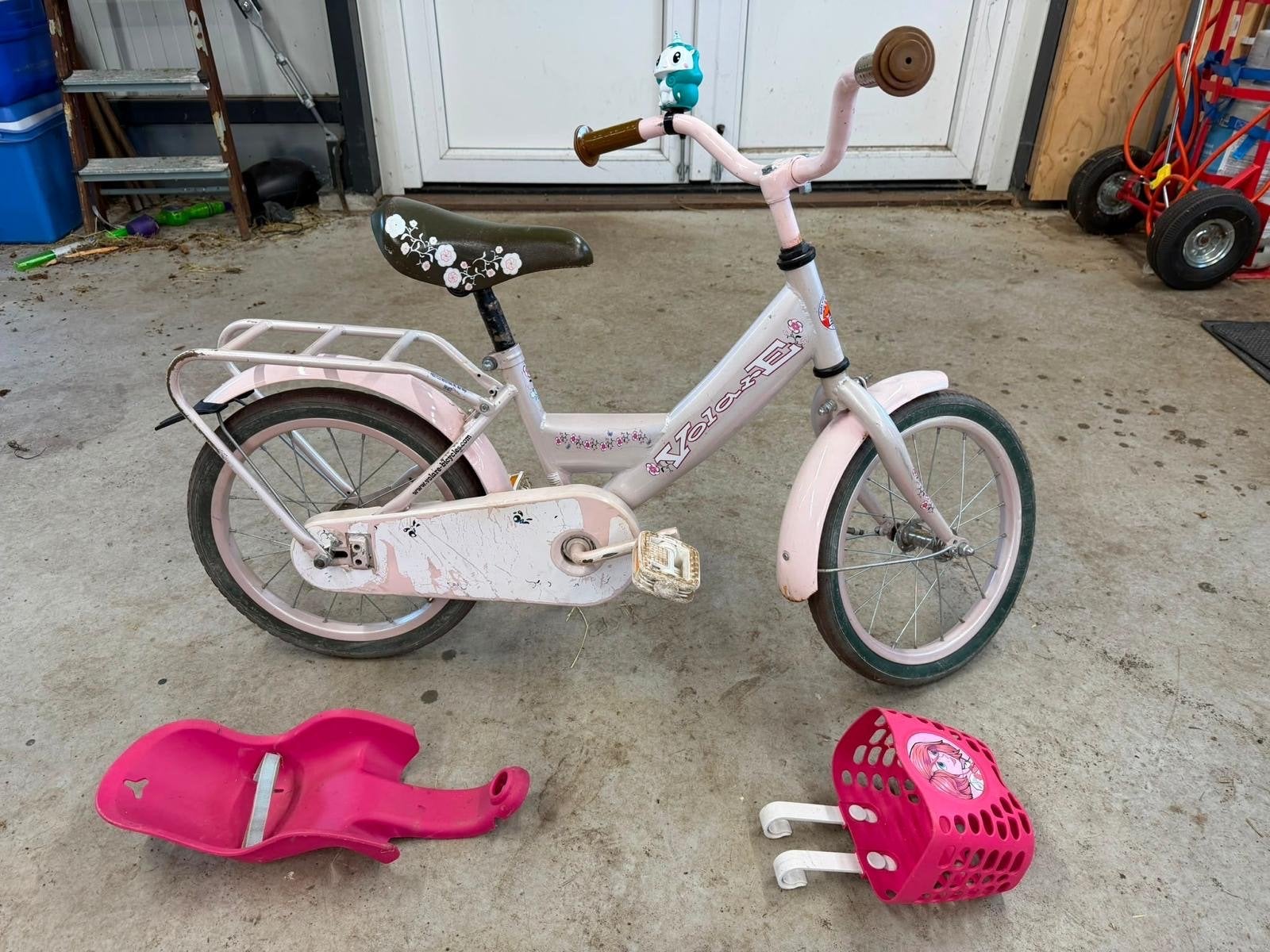 Roze kinderfiets 16 inch met mandje en zitje
