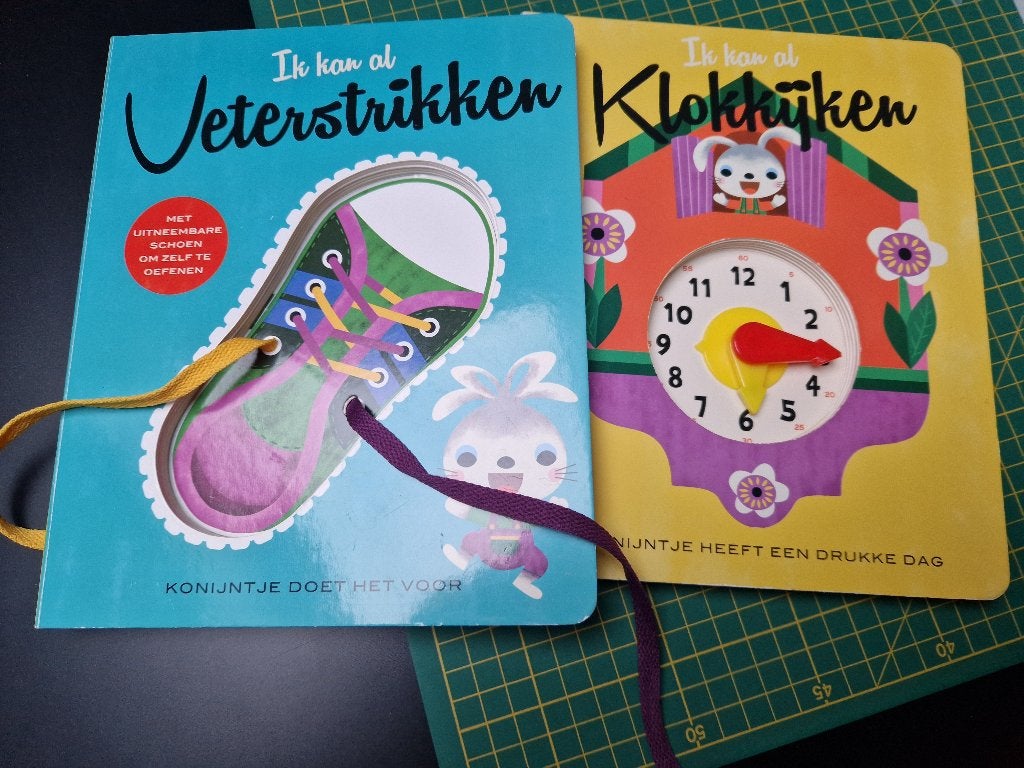 Ik kan al Veterstrikken / Klokkijken, Ophalen of Verzenden, Zo goed als nieuw