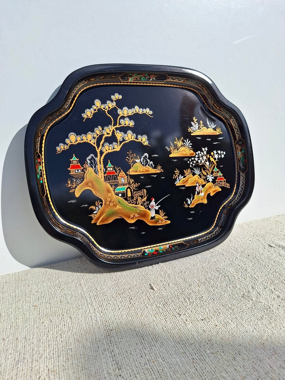 Metalen dienblad chinees zwart goud interieur, Overige materialen, Ophalen of Verzenden, Zo goed als nieuw, X