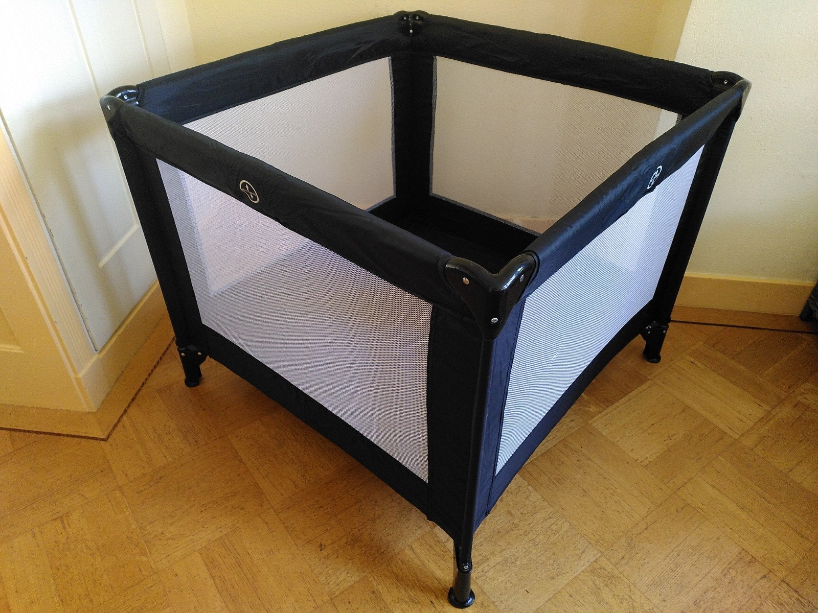 Babybox opvouwbaar (oppervlak 76x76 cm), Ophalen of Verzenden, Zo goed als nieuw, Reisbedje