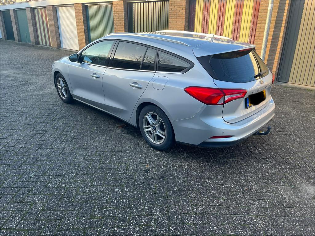 Ford Focus 1.0 Ecoboost 100pk 2019 Grijs, Auto's, Stof, Zwart, Metallic lak, 1283 kg
