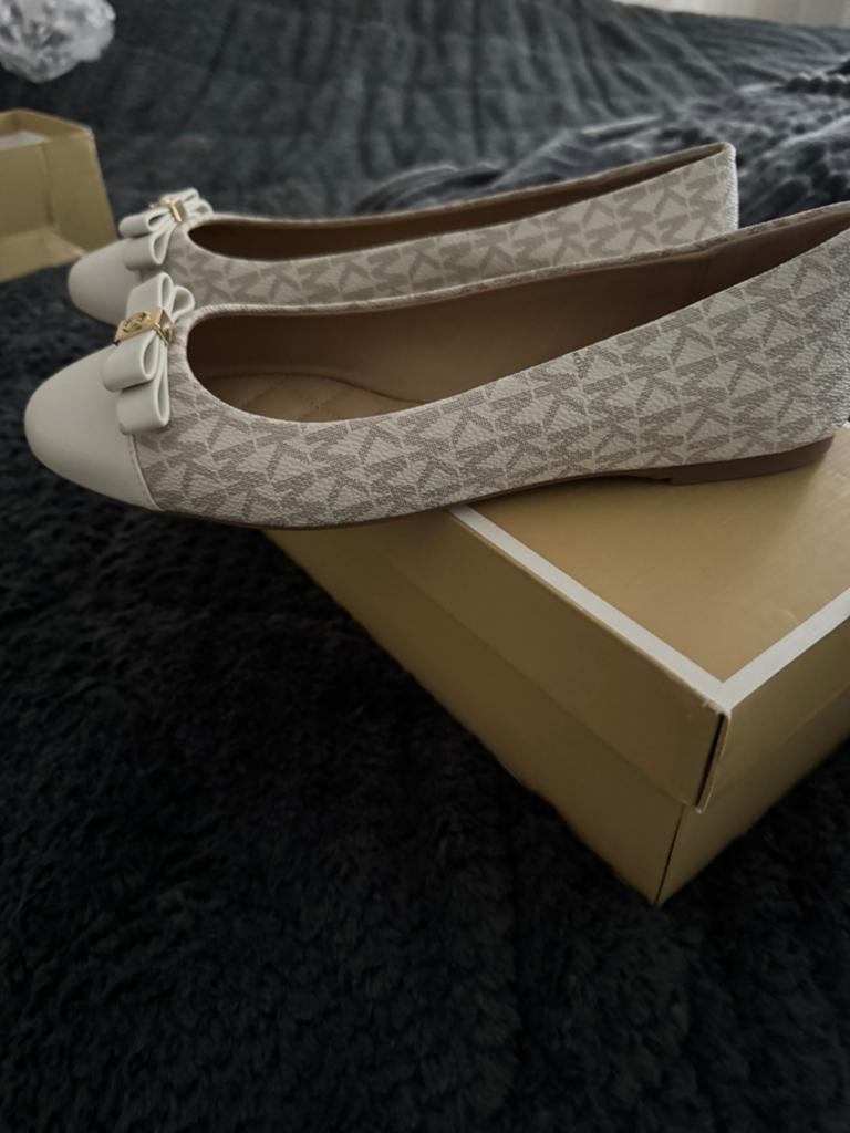 Michael kors mandy Flex Ballet nieuw, Ophalen of Verzenden, Zo goed als nieuw, Zwart, Accessoires