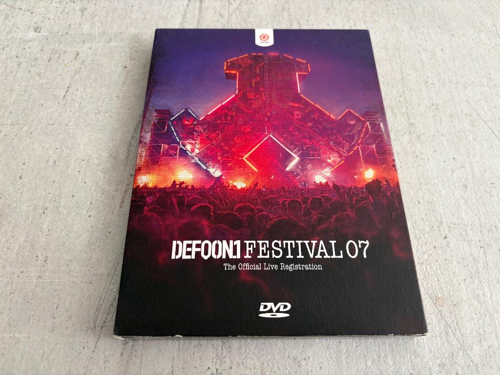 Defqon.1 Festival 07 CD + DVD, Ophalen of Verzenden, Zo goed als nieuw